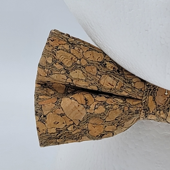 Artisan Bow Tie Cork Pattern Elastic Adjustable Pretied Butterfly Bowtie - Picture 2 of 11